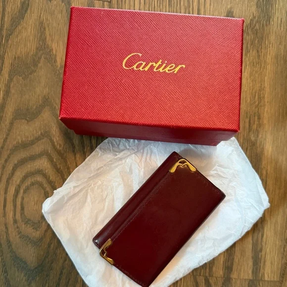 Cartier vintage Red Leather key Case with Gold Corner Accents - Picture 2 of 5